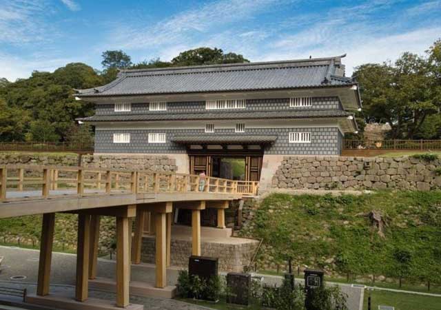 Burg Kanazawa Kanazawa-Castle.jpg